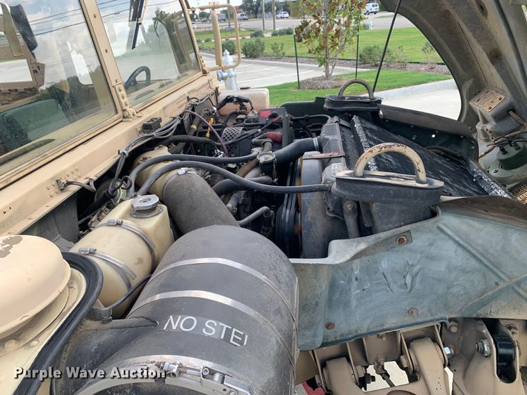 image for item DM7961 2007 AM General M1097R1 HMMWV SUV