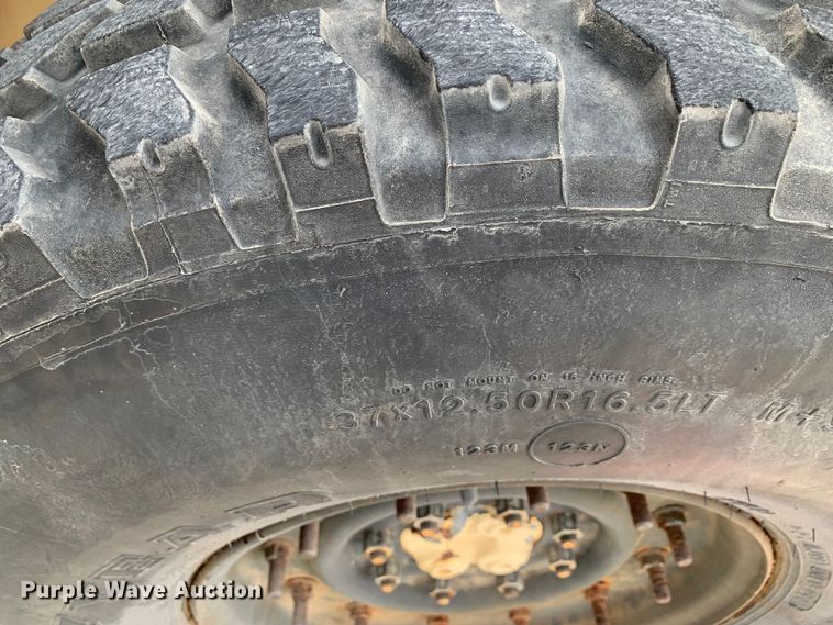 image for item DM7961 2007 AM General M1097R1 HMMWV SUV