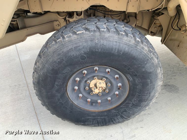 image for item DM7961 2007 AM General M1097R1 HMMWV SUV