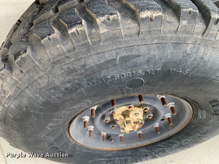 image for item DM7961 2007 AM General M1097R1 HMMWV SUV