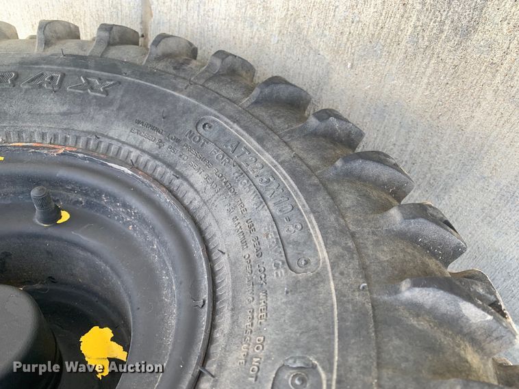 image for item DM7963 2003 John Deere M-Gator utility vehicle