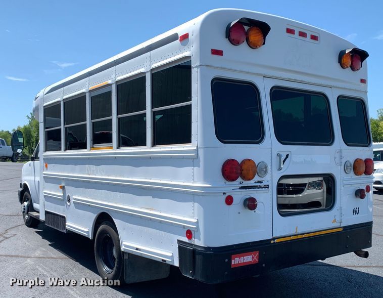 image for item DM7973 2007 Chevrolet Blue Bird E3500 school bus