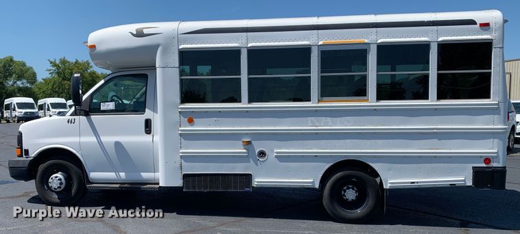image for item DM7973 2007 Chevrolet Blue Bird E3500 school bus