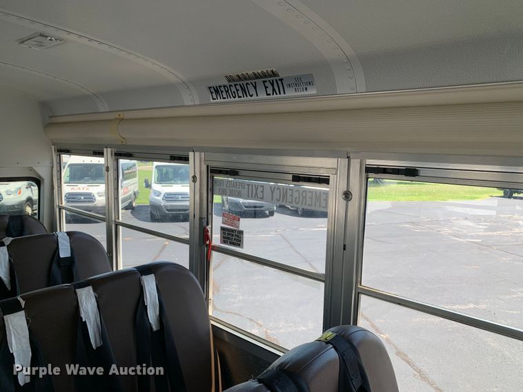 image for item DM7973 2007 Chevrolet Blue Bird E3500 school bus