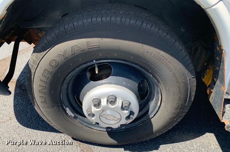 image for item DM7973 2007 Chevrolet Blue Bird E3500 school bus