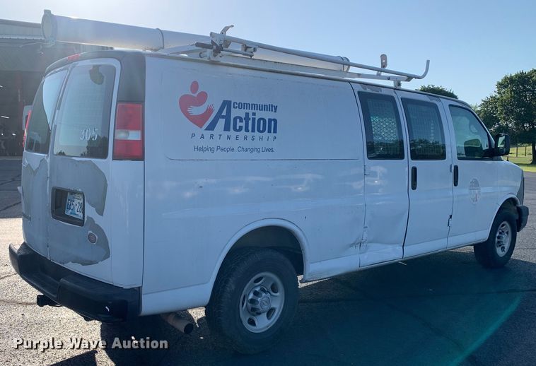 image for item DM7975 2008 Chevrolet  E2500 van