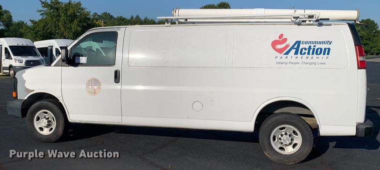 image for item DM7975 2008 Chevrolet  E2500 van