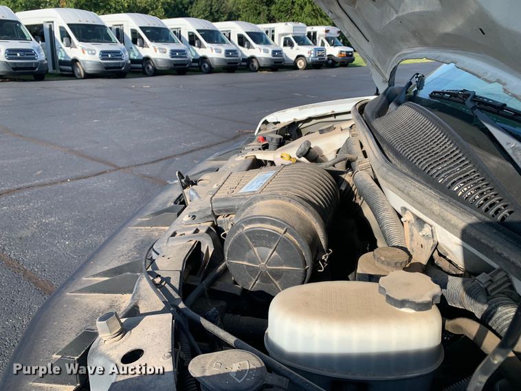 image for item DM7975 2008 Chevrolet  E2500 van