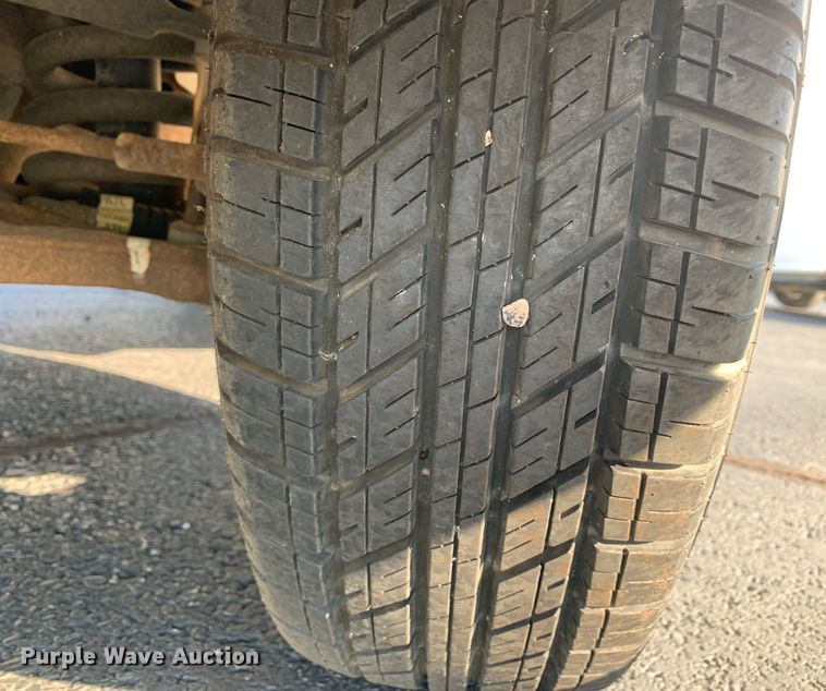 image for item DM7975 2008 Chevrolet  E2500 van