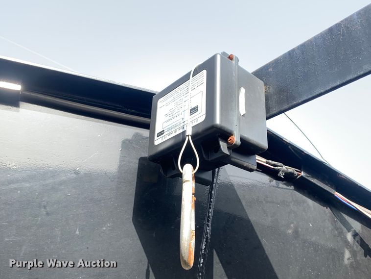 image for item DM7981 2022 MP Custom Flatbed 35 flatbed trailer