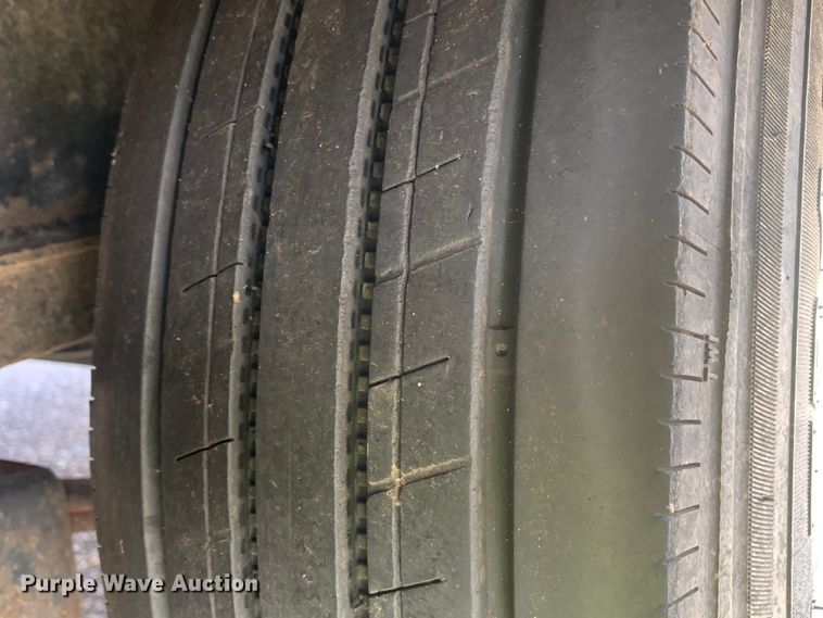 image for item DM7981 2022 MP Custom Flatbed 35 flatbed trailer