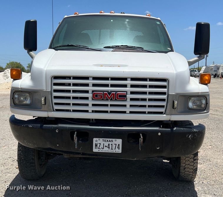 image for item DO2460 2005 GMC C4500 flatbed truck