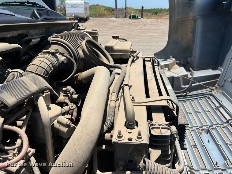 image for item DO2460 2005 GMC C4500 flatbed truck