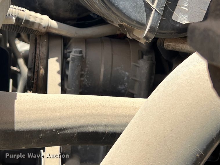 image for item DO2460 2005 GMC C4500 flatbed truck