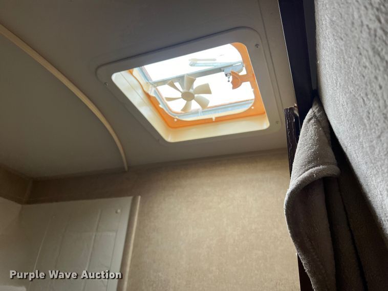 image for item DO2462 2014 Jayco Jay Flight Swift 264BH camper