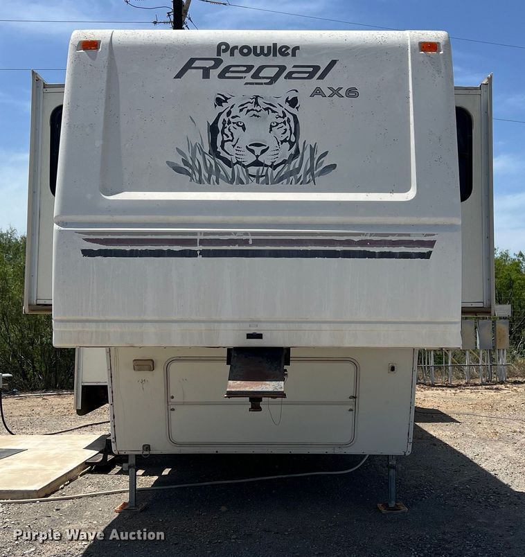image for item DO2463 2004 Fleetwood Prowler Regal AX6 camper
