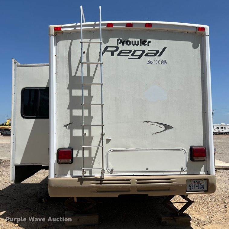 image for item DO2463 2004 Fleetwood Prowler Regal AX6 camper