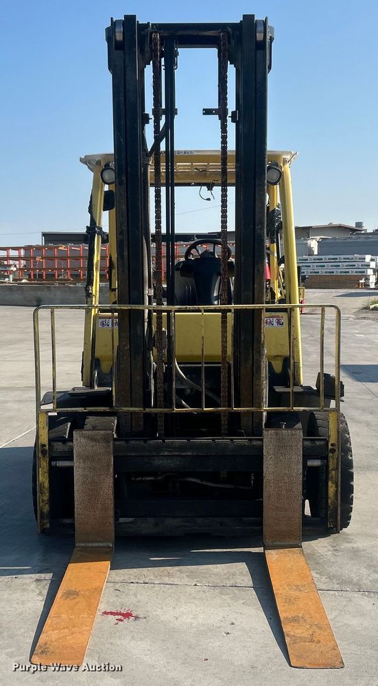 image for item DO6645 Hyster 80 forklift