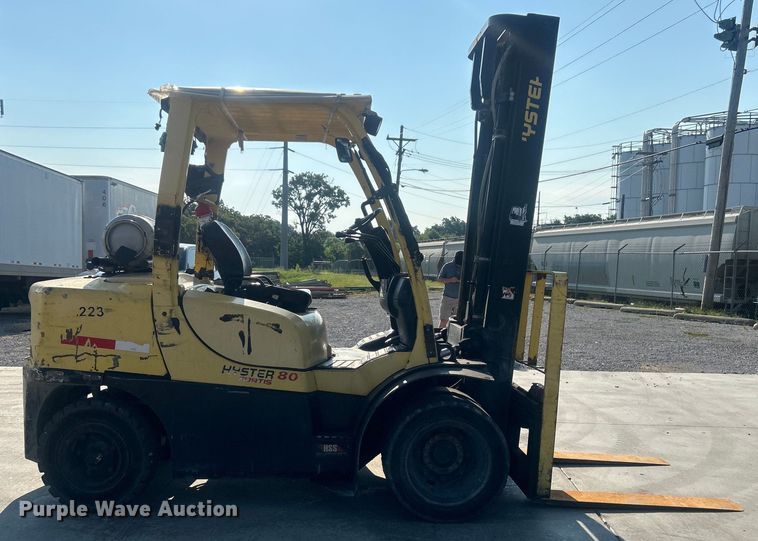 image for item DO6645 Hyster 80 forklift