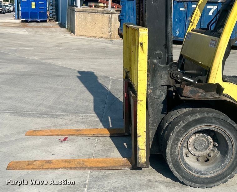 image for item DO6645 Hyster 80 forklift