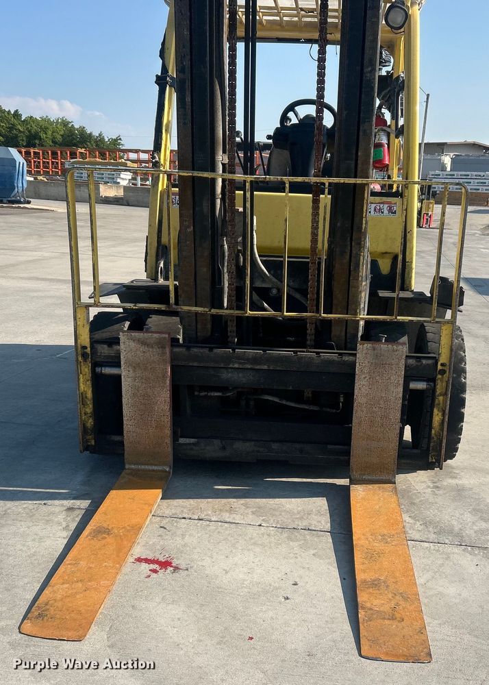 image for item DO6645 Hyster 80 forklift