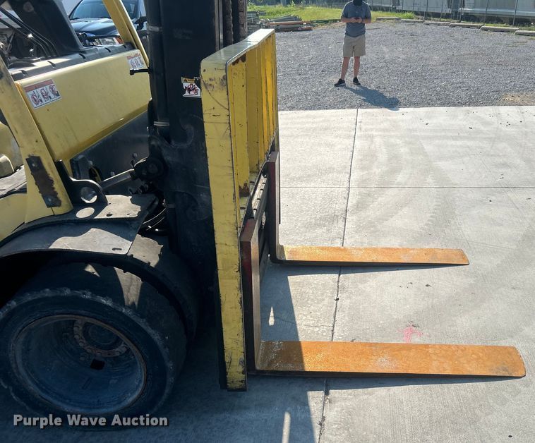 image for item DO6645 Hyster 80 forklift