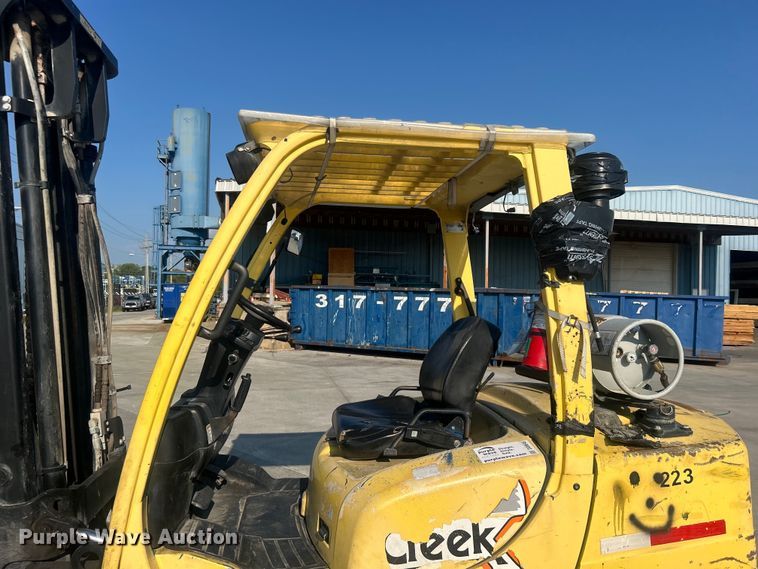 image for item DO6645 Hyster 80 forklift