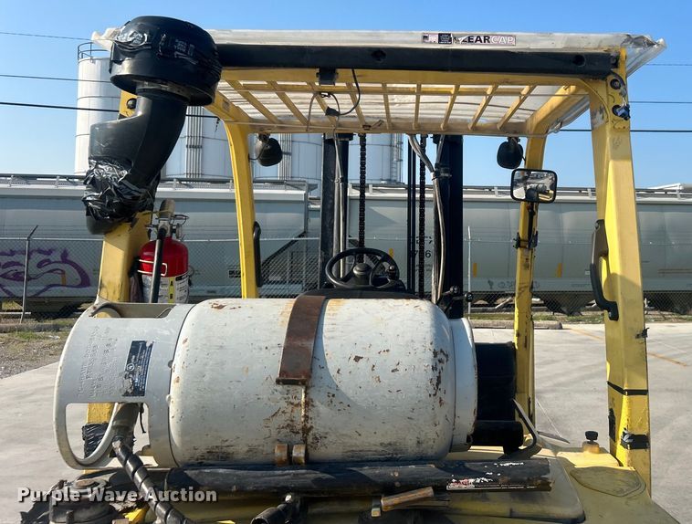 image for item DO6645 Hyster 80 forklift