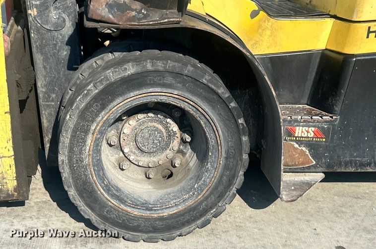 image for item DO6645 Hyster 80 forklift