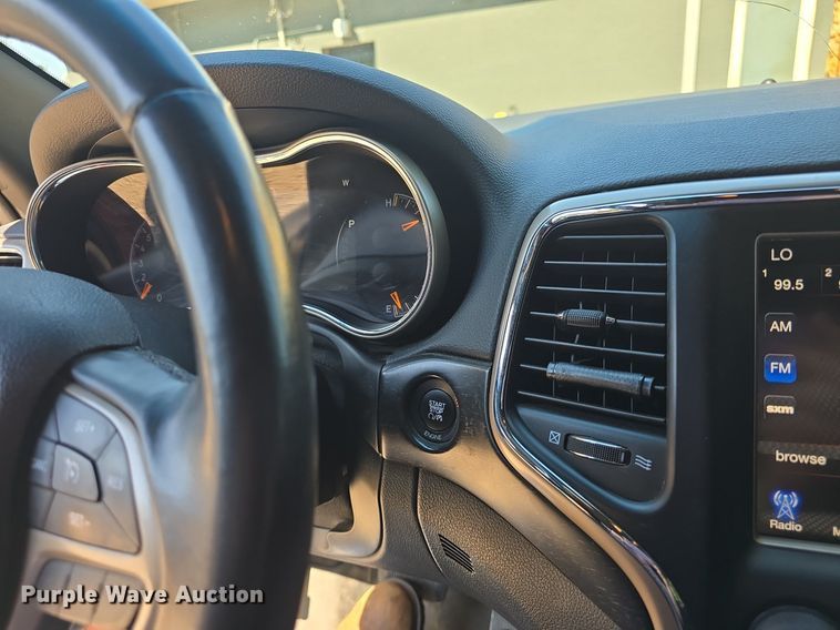 image for item DQ4454 2015 Jeep Grand Cherokee Laredo SUV