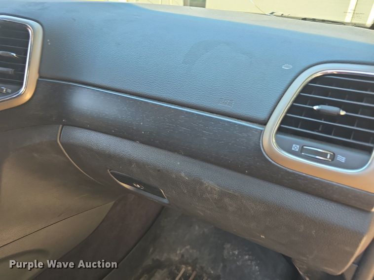 image for item DQ4454 2015 Jeep Grand Cherokee Laredo SUV