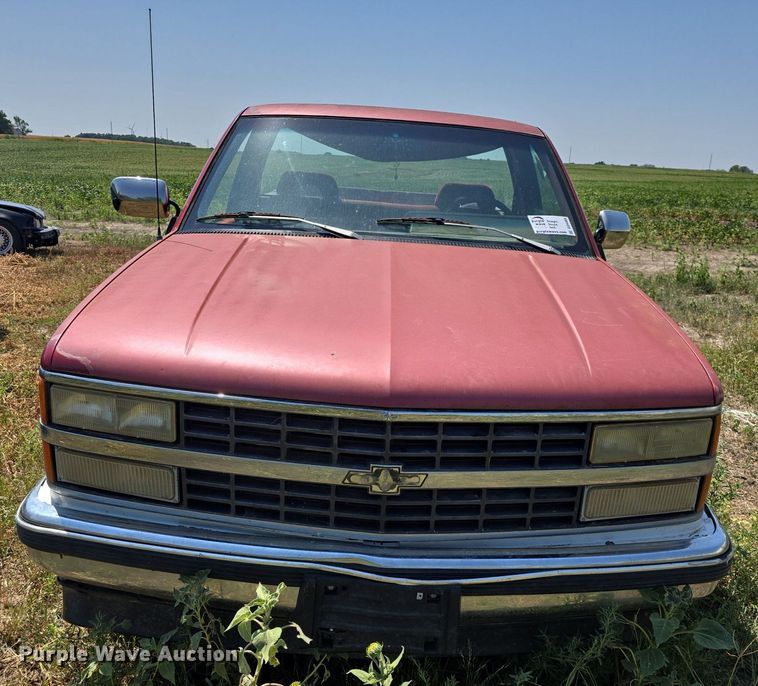 image for item DQ4468 1992 Chevrolet C1500 pickup truck