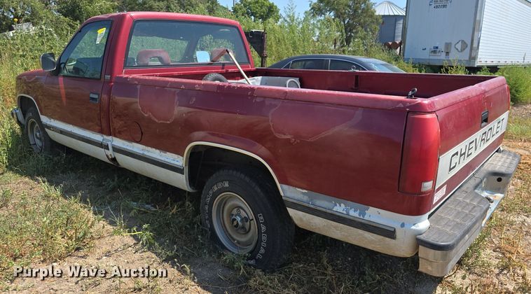 image for item DQ4468 1992 Chevrolet C1500 pickup truck