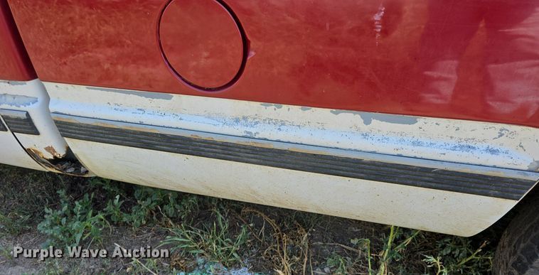 image for item DQ4468 1992 Chevrolet C1500 pickup truck