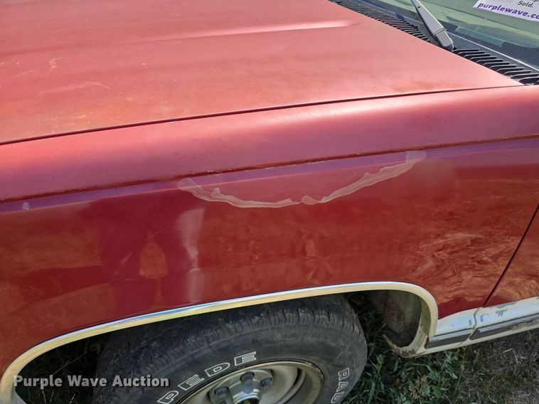 image for item DQ4468 1992 Chevrolet C1500 pickup truck