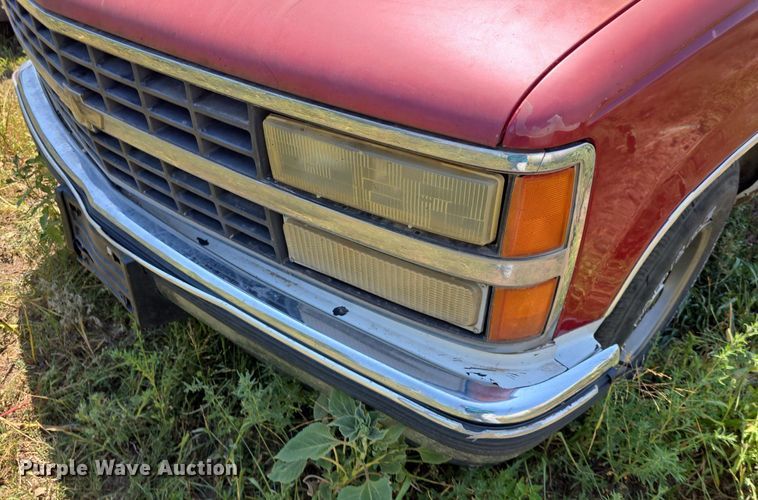 image for item DQ4468 1992 Chevrolet C1500 pickup truck