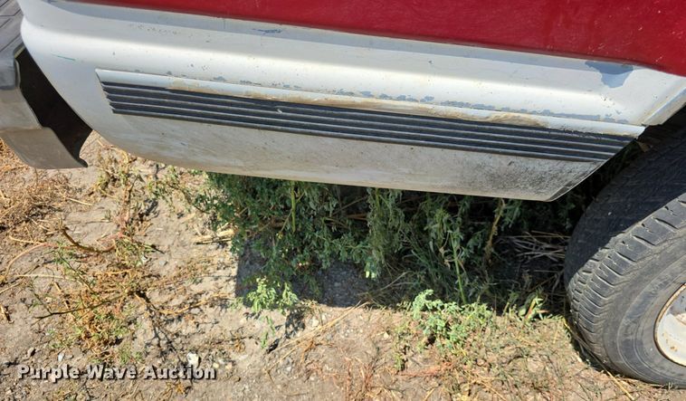 image for item DQ4468 1992 Chevrolet C1500 pickup truck