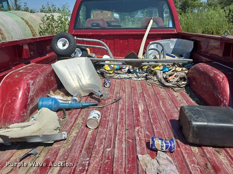 image for item DQ4468 1992 Chevrolet C1500 pickup truck