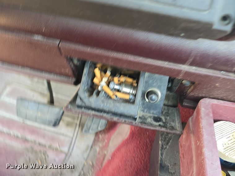 image for item DQ4468 1992 Chevrolet C1500 pickup truck