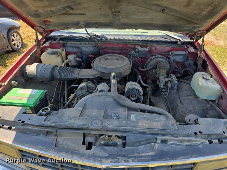 image for item DQ4468 1992 Chevrolet C1500 pickup truck