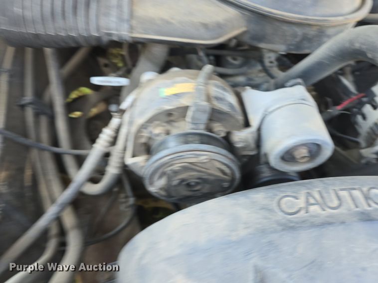 image for item DQ4468 1992 Chevrolet C1500 pickup truck