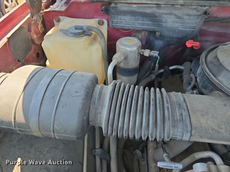 image for item DQ4468 1992 Chevrolet C1500 pickup truck