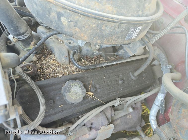 image for item DQ4468 1992 Chevrolet C1500 pickup truck