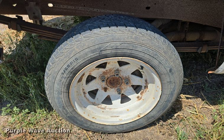 image for item DQ4468 1992 Chevrolet C1500 pickup truck