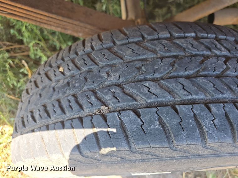 image for item DQ4468 1992 Chevrolet C1500 pickup truck