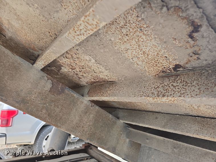 image for item DQ4547 2005 Ford F450 Super Duty XL dump truck