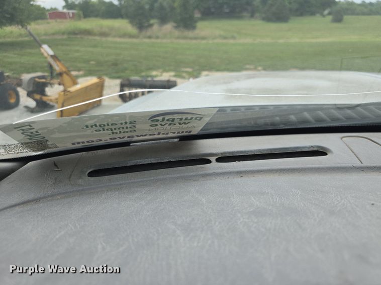 image for item DQ4547 2005 Ford F450 Super Duty XL dump truck