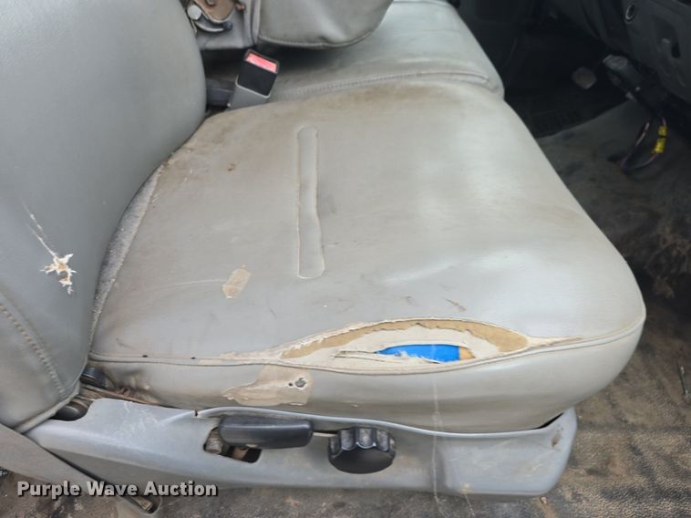 image for item DQ4547 2005 Ford F450 Super Duty XL dump truck