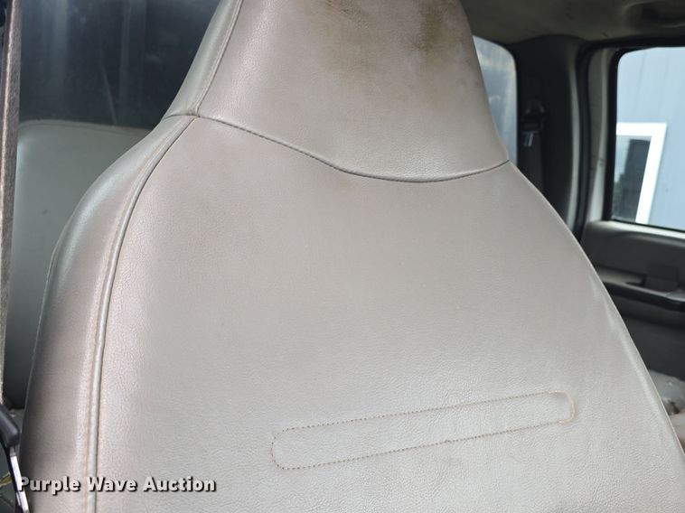 image for item DQ4547 2005 Ford F450 Super Duty XL dump truck