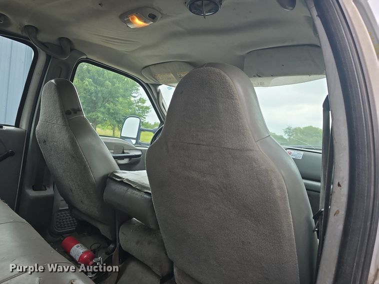 image for item DQ4547 2005 Ford F450 Super Duty XL dump truck